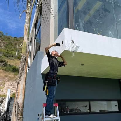 Cámara perimetral en residencia